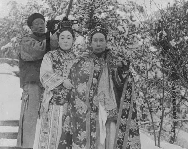 1900年，慈禧太后为什么沦落到农村讨饭？